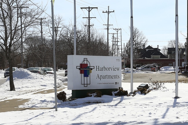 Photo - Harborview Apartments
