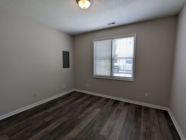 Photo - 700 Sykes St Unit B