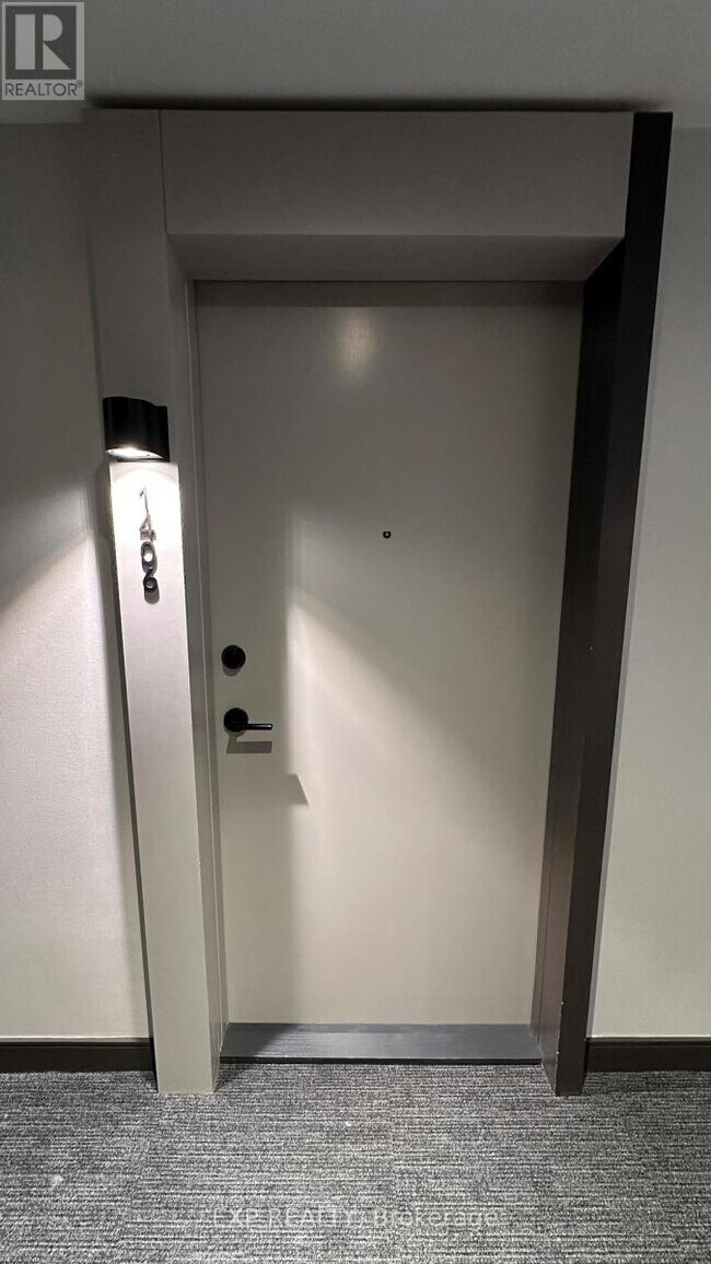 Photo - 8020 Derry Rd W Unité 1406