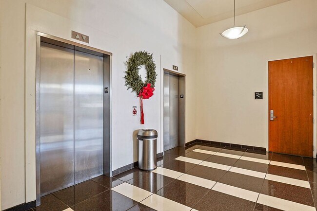 Photo - 3 BR, 2BA SoHo Condo for Rent