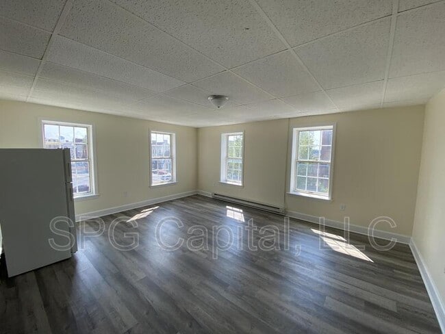 Photo - 5 Center Square Unit 36