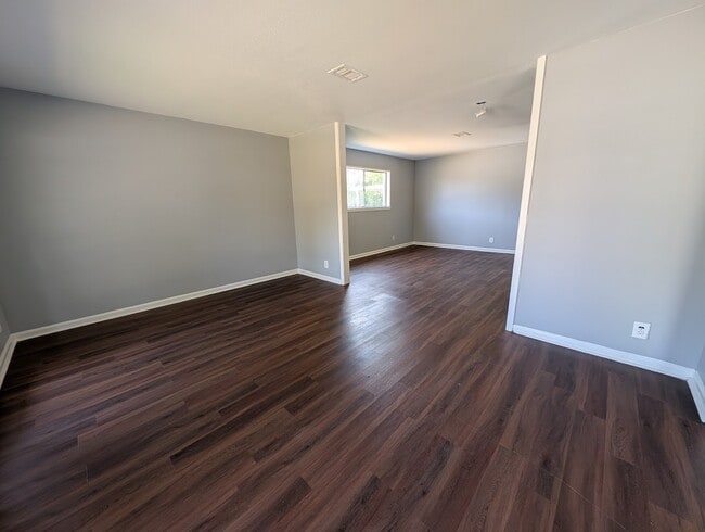 Photo - 1938 Woodvine Dr