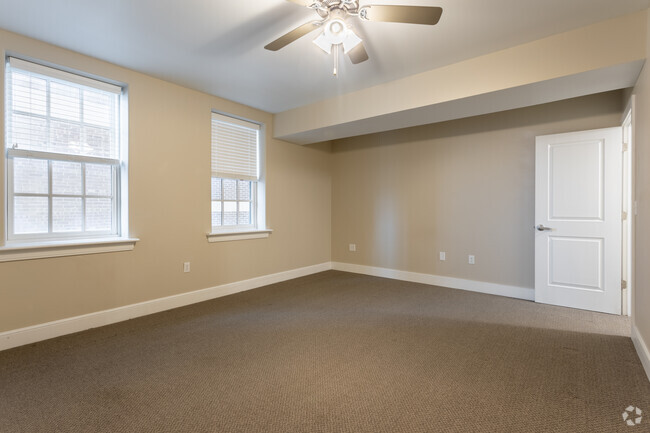 1BR,1BA,713SF - Michiana