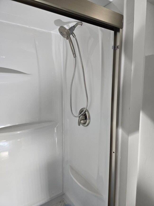 Photo - 655 S 7th Ave