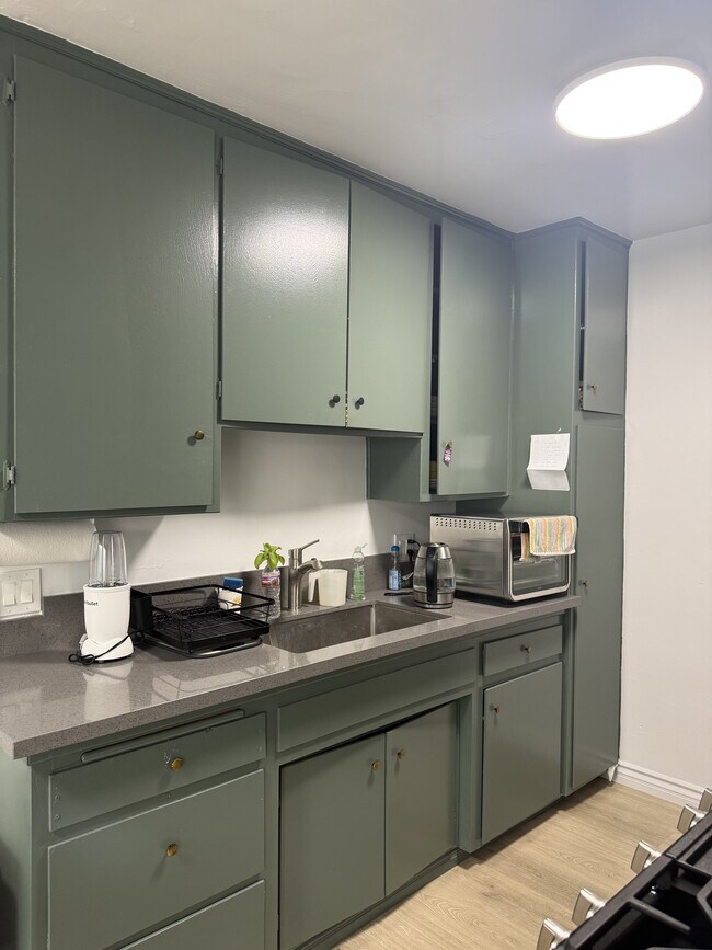 Photo - 14930 Magnolia Blvd Unit 3
