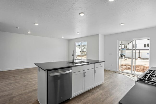 1786 Wolverine Wy
