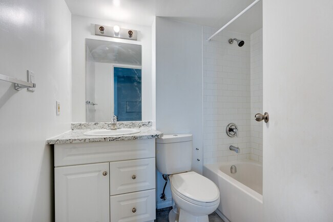 Photo - Galeview Apartments