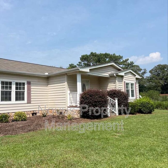 Building Photo - 205 Tom Fletcher Rd Rental