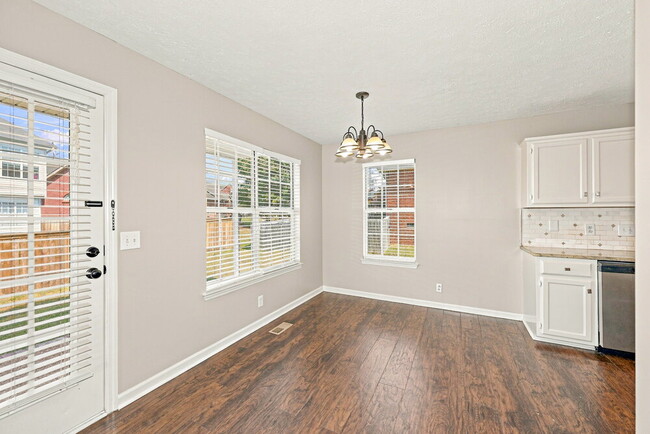 142 S Birchwood Dr
