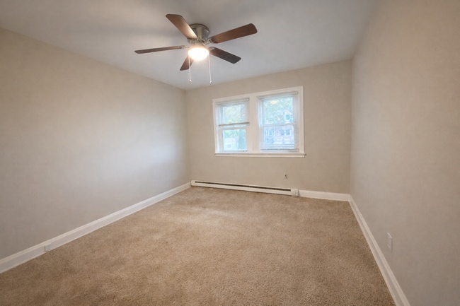 Photo - 1628 Plum St Unit 1628 Plum Apt A (NB)