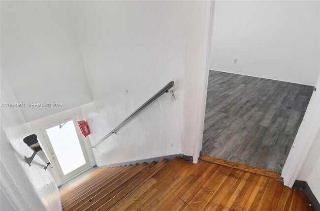 Photo - 8110 Crespi Blvd Unit 3