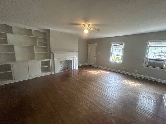 1717 Kennedy Dr