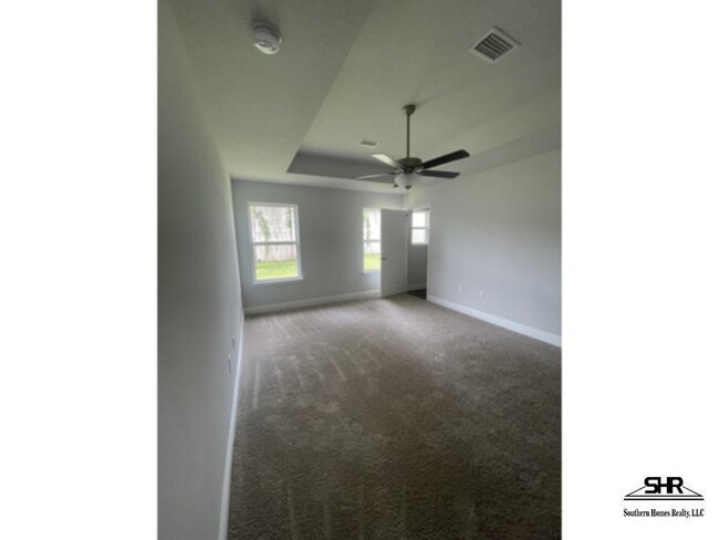Photo - 408 Hilburn Ln House
