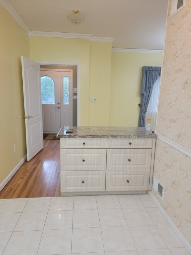 Photo - 14 Cornelia St Unit 1