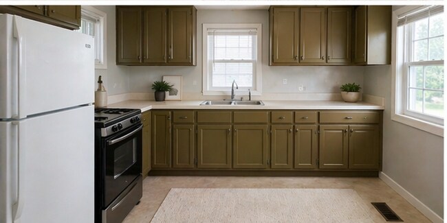 Photo - 219 N Claypool Rd