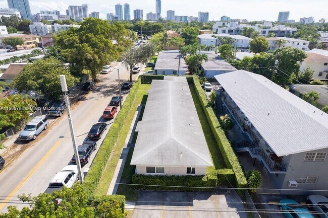 Photo - 900 SW 5th Ave Unit 3