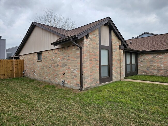 Photo - 8807 Moonlight Forest Dr