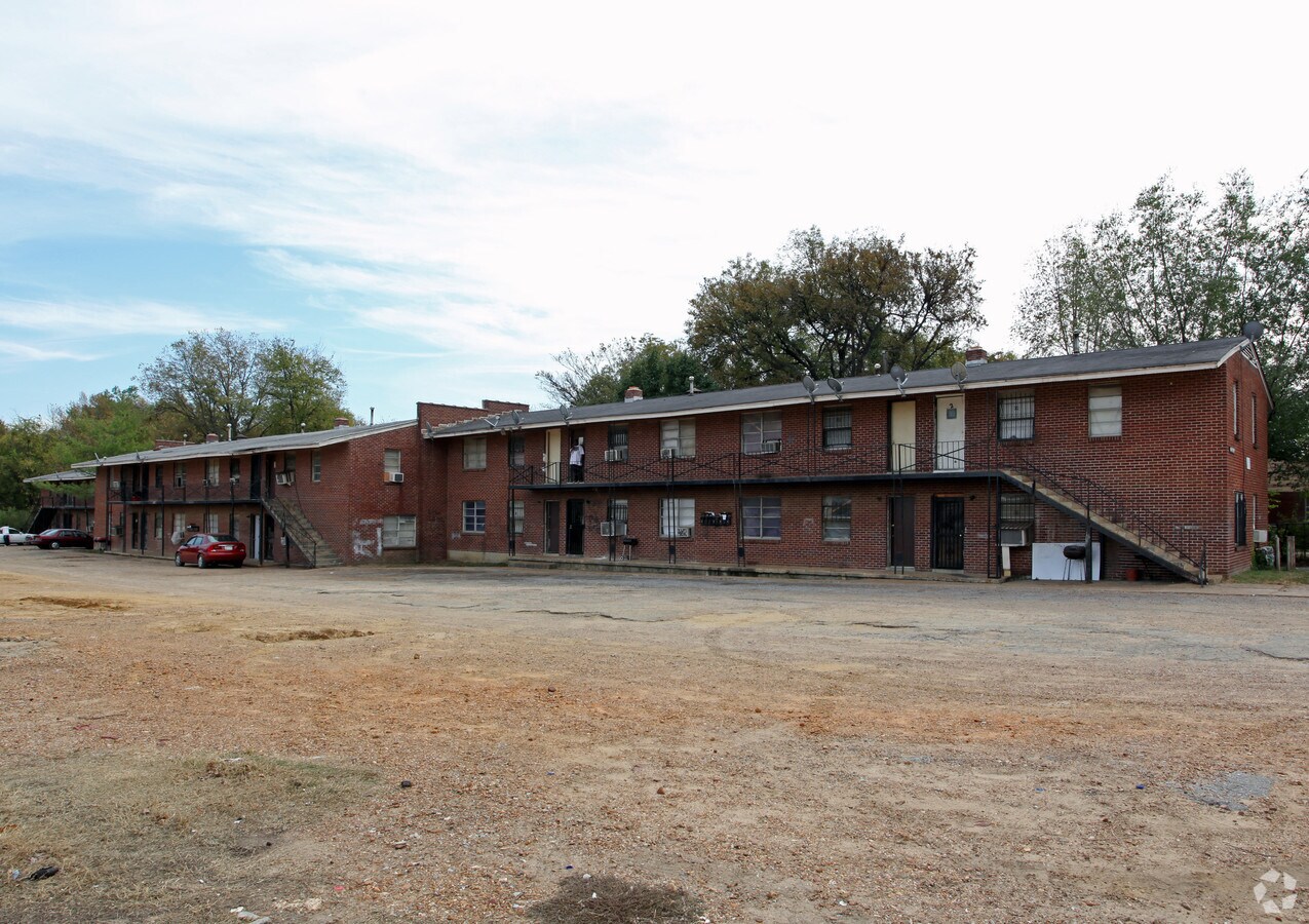 Photo - 480-484 Tillman St Apartments