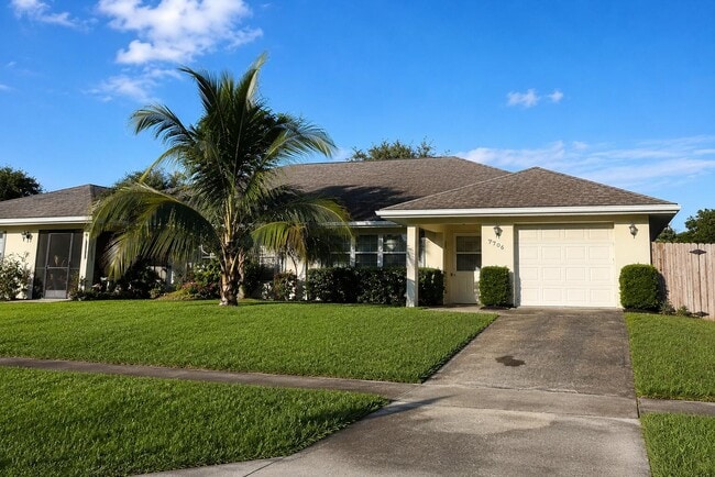 Building Photo - 12497 Guilford Way