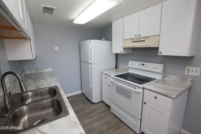 Building Photo - 14407 N Boxwood Ln Rental