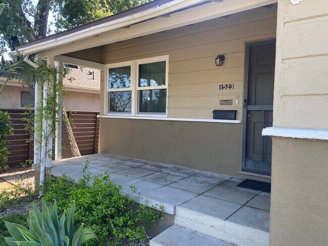 Photo - 1523 N Grand Oaks Ave