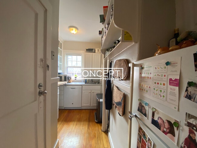 Building Photo - 11 Story St Unit 32CP