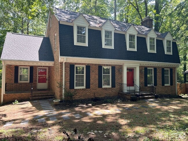 Building Photo - 5 Bed | 3.5 Bath House in Raleigh