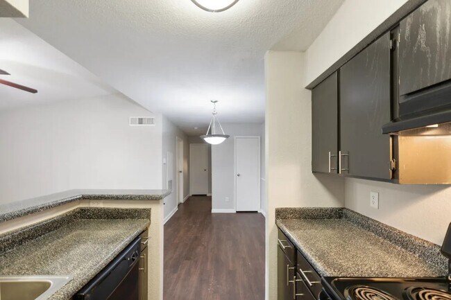 Photo - 2800 Ashford Trail Dr Unit 1609