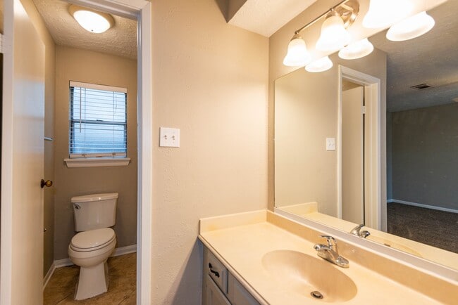 Photo - 20515 Broadsky Dr