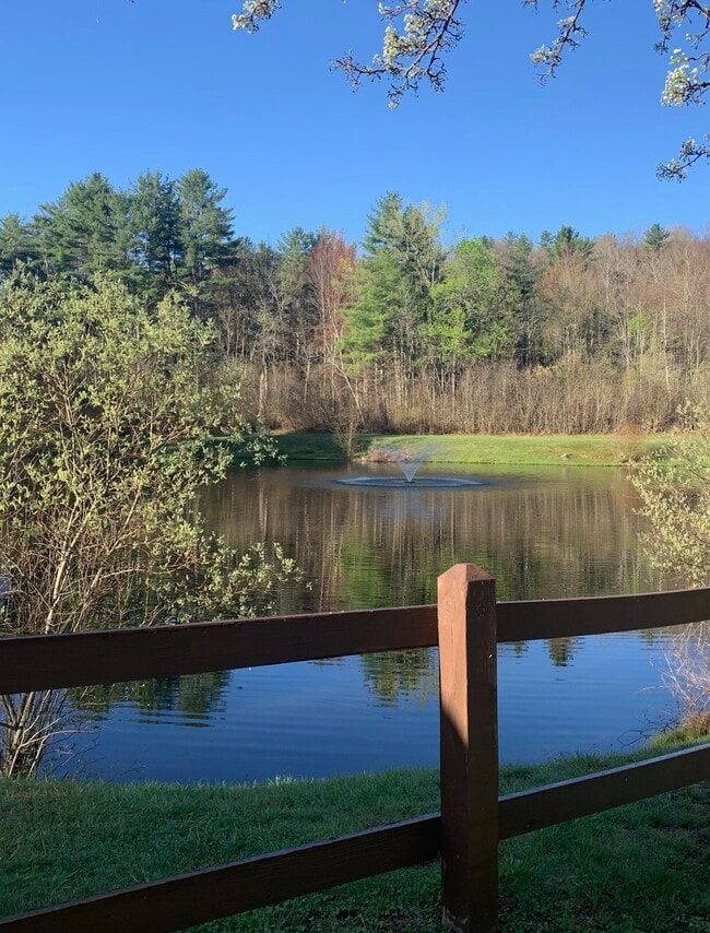 Photo - 61 Trotters Way