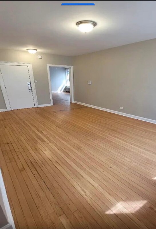 Photo - 6926 S Oglesby Ave Unidad 1