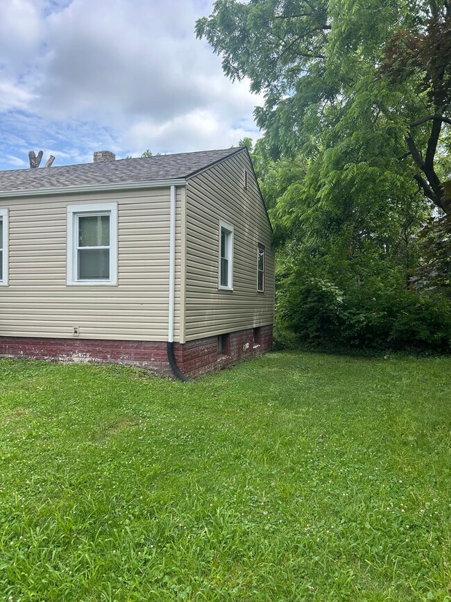 Photo - 5510 Avon Pl