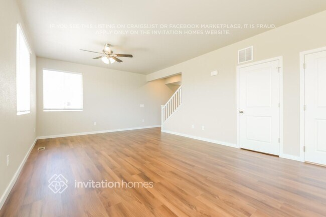 Photo - 452 Elbert St