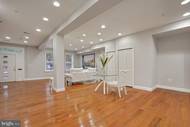 Photo - 4423 Georgia Ave NW Townhome