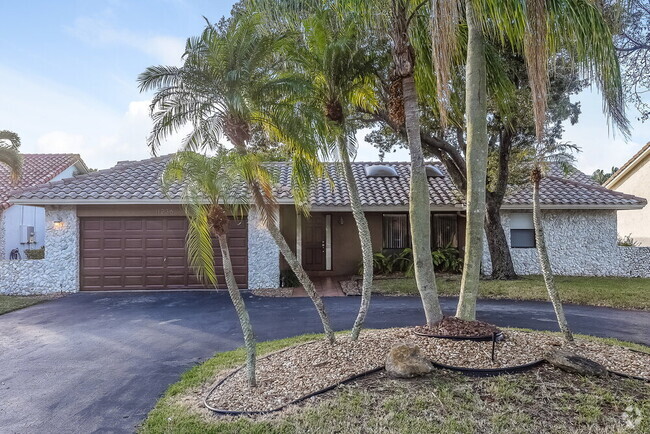 Building Photo - 11236 NW 7th St Rental