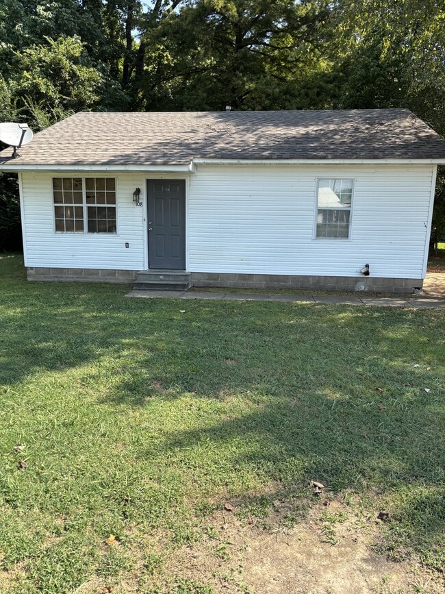 Building Photo - 108 Tuxedo Dr Rental