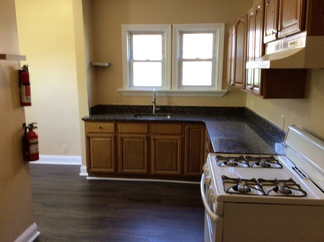 Photo - 186 Comstock St Unidad 4