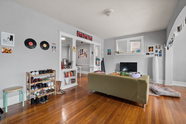 Photo - 6165 Waterman Blvd Unit 1st Floor