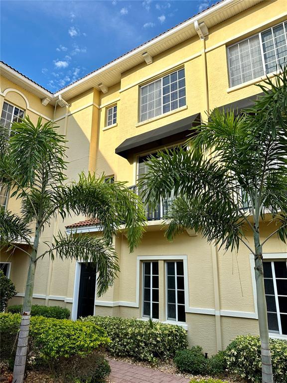 Building Photo - 5213 Beach Breeze Ct