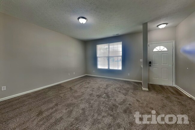 Photo - 2027 Shadow Creek Blvd