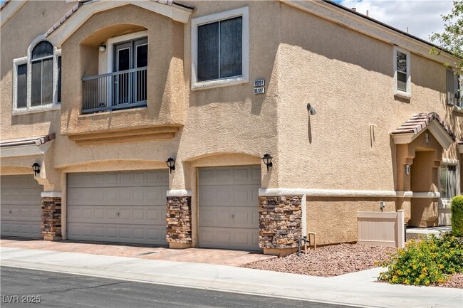 Building Photo - 3520 Glorious Iris Pl