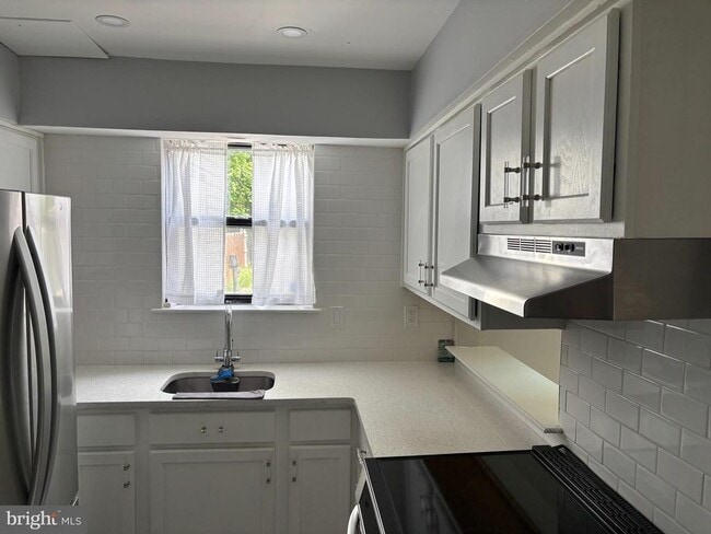 Photo - 12 Heatherwood Dr