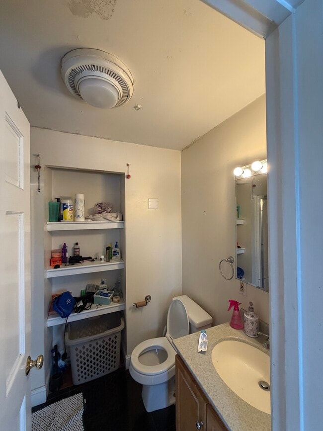 Photo - 62 Ridgemont St Unit 2