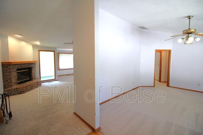 Photo - 4022 S Iriondo Way