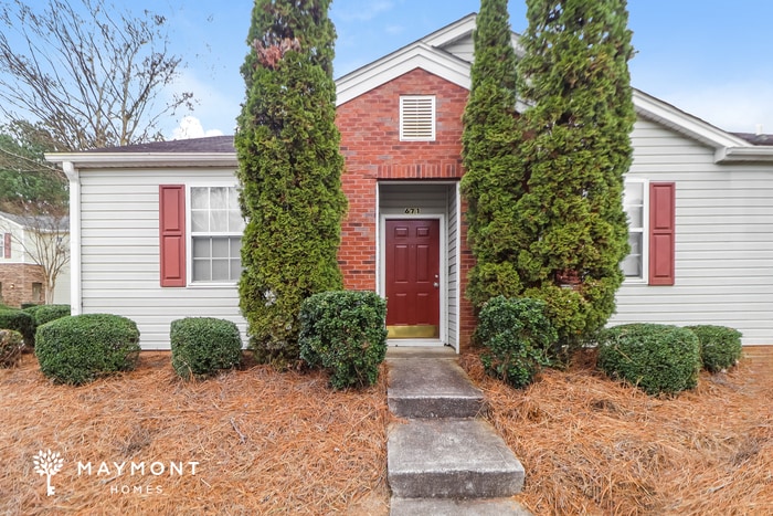 Photo - 671 Windcroft Cir NW