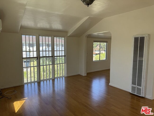 Photo - 409 N Monterey St Unit 1/2