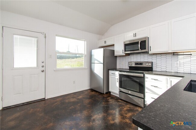 223 N Mary Jo Dr