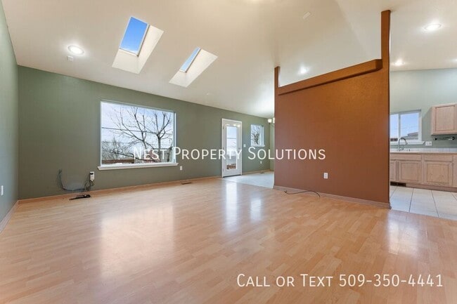 Photo - 1038 S Skyline Dr