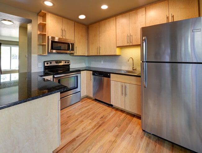 Photo - Updated 3 Bed 2.5 Bath North Boulder Townhome!