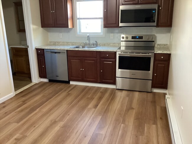 Photo - 614 McAlpine St Unidad A